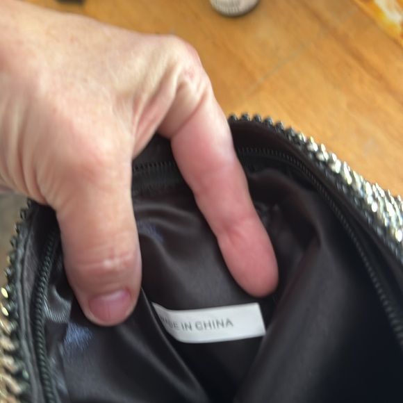 Sparkle rhinestone look clutch with chain strap - Picture 7 of 8